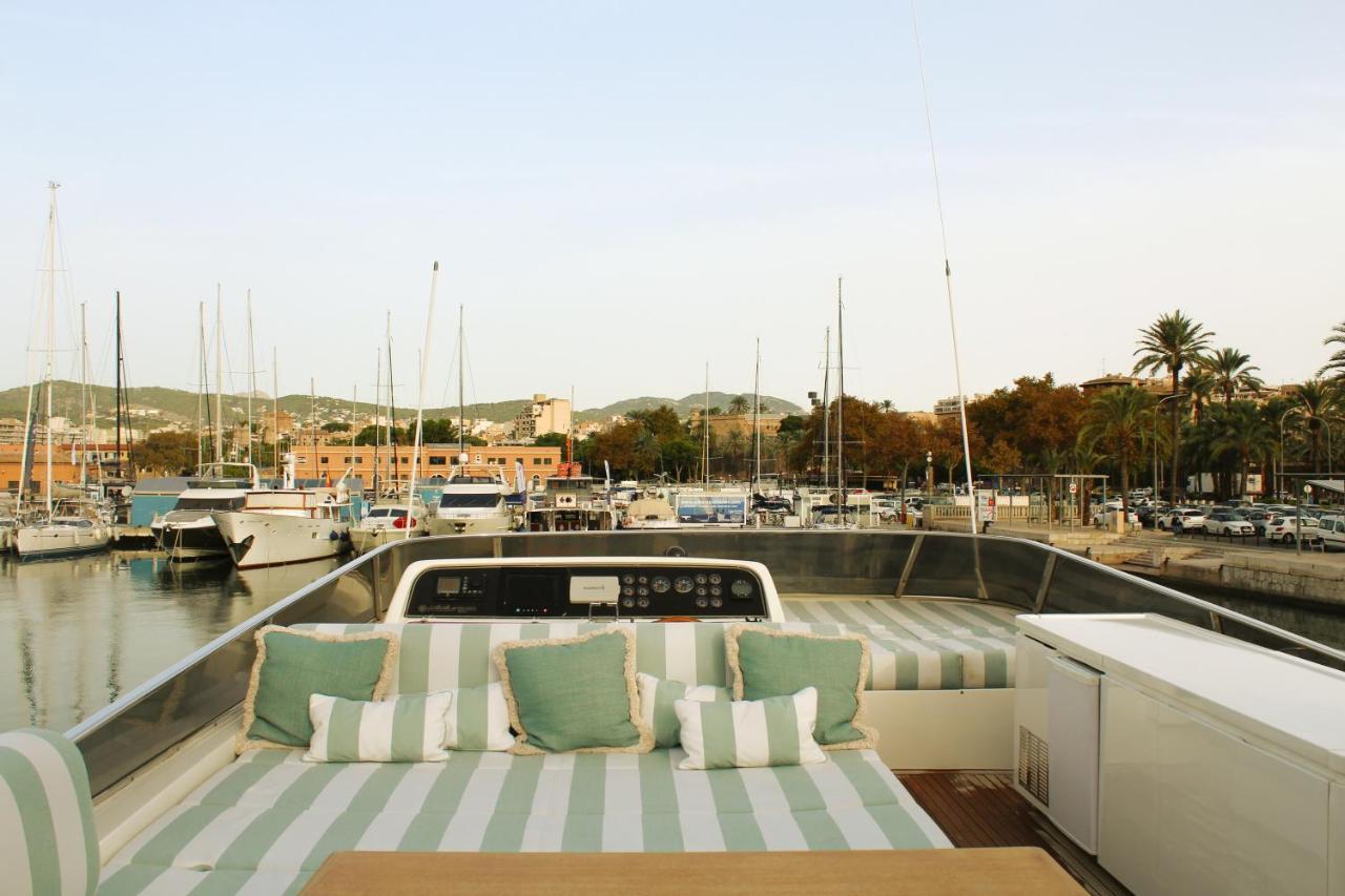 Essoess Boat - Five Star - Exclusive Use Bateau-hôtel Palma