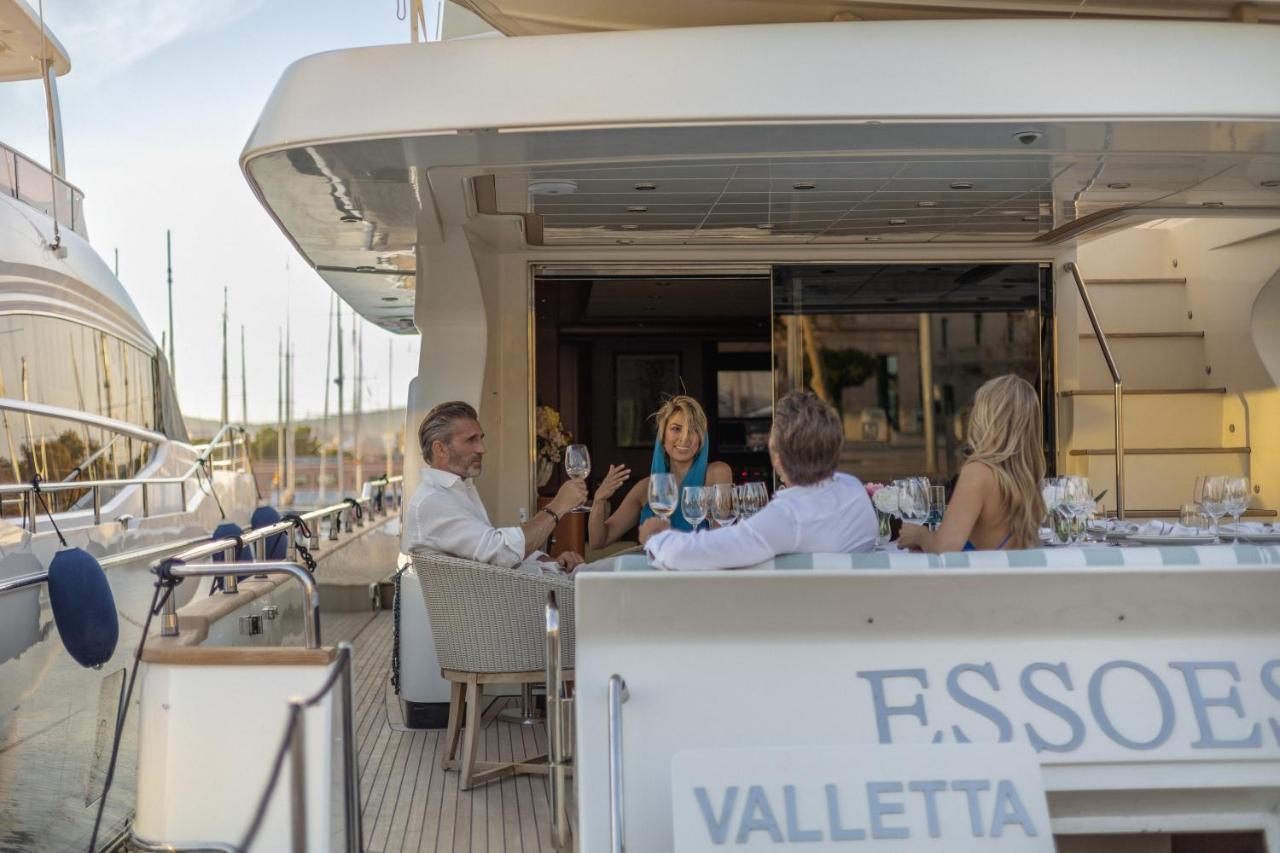 Essoess Boat - Five Star - Exclusive Use Bateau-hôtel